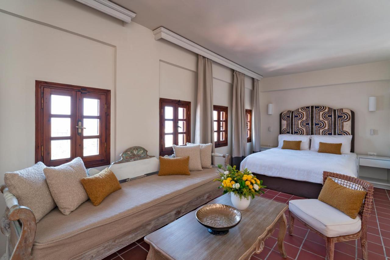 Maris Lindos Suites & Apartments ภายนอก รูปภาพ