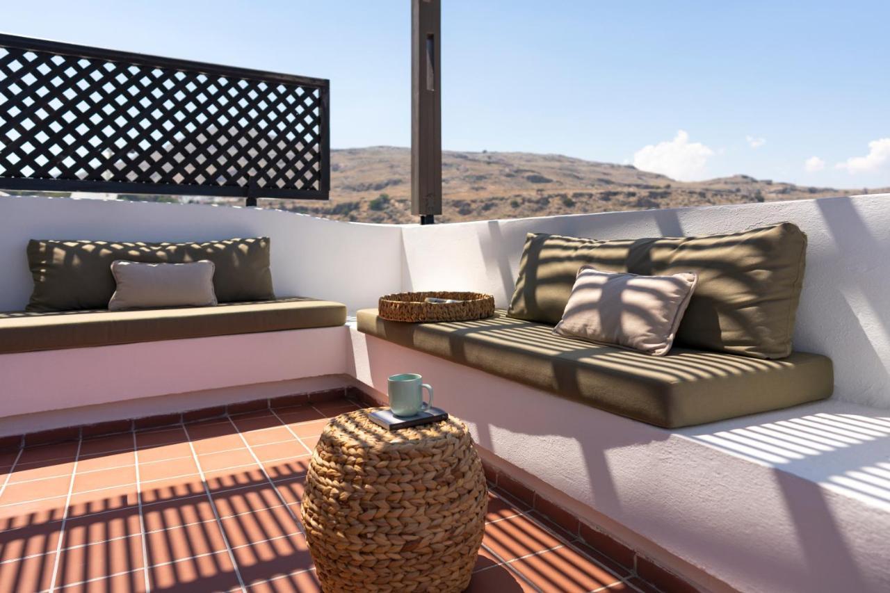 Maris Lindos Suites & Apartments ภายนอก รูปภาพ