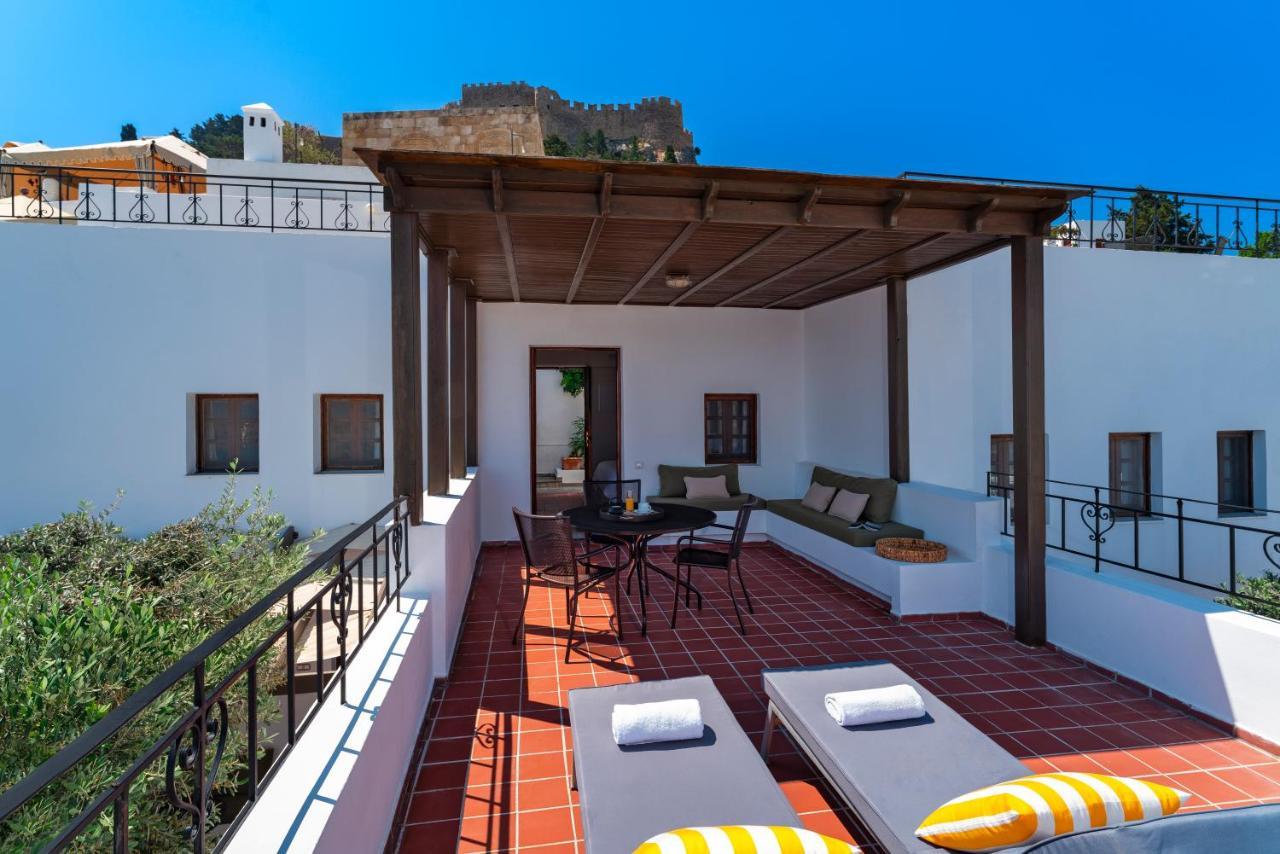 Maris Lindos Suites & Apartments ภายนอก รูปภาพ