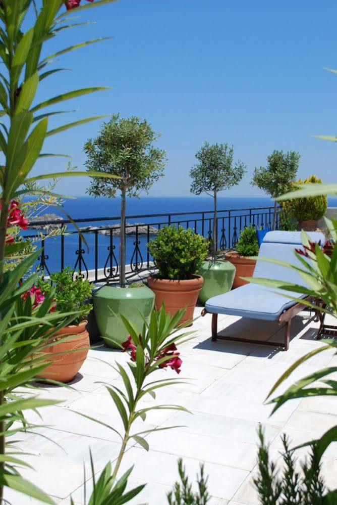 Maris Lindos Suites & Apartments ภายนอก รูปภาพ