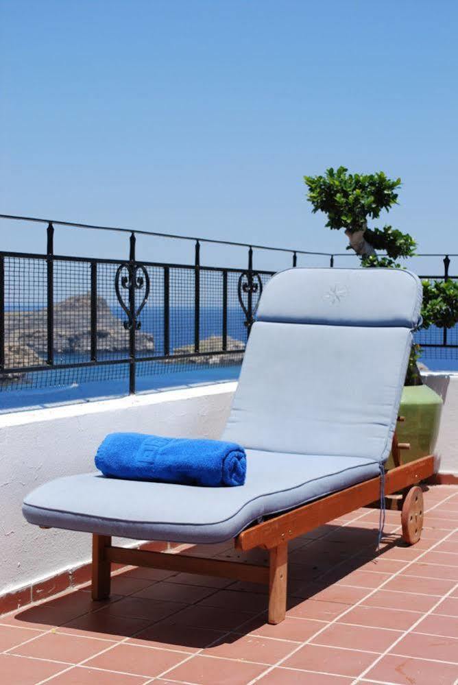 Maris Lindos Suites & Apartments ภายนอก รูปภาพ