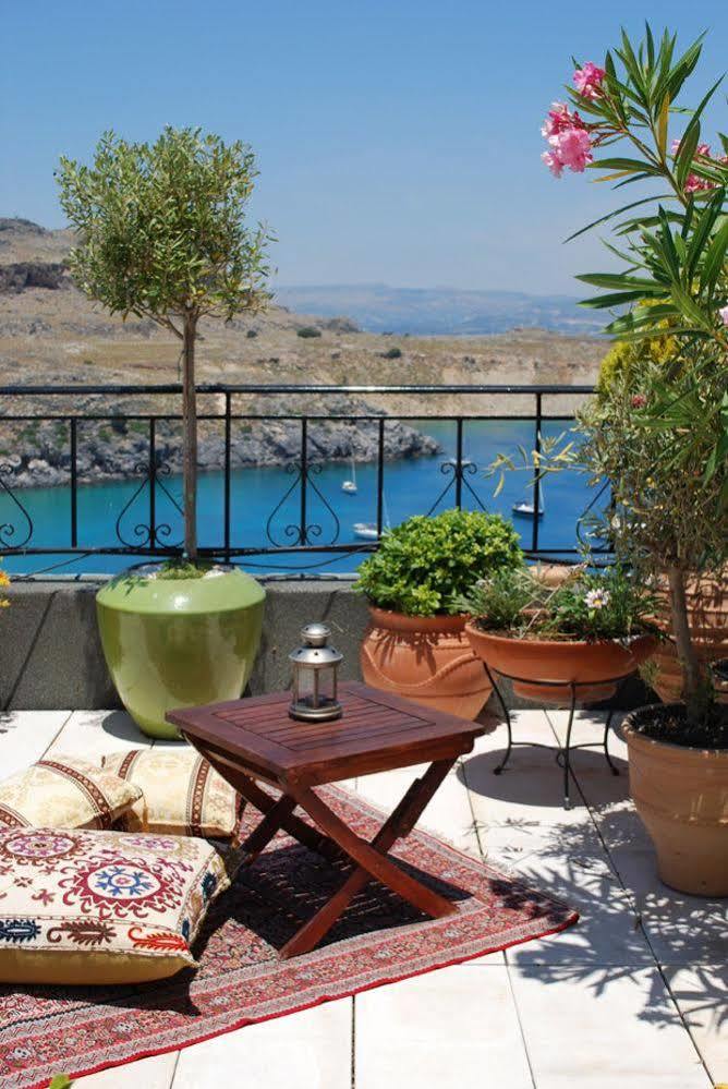 Maris Lindos Suites & Apartments ภายนอก รูปภาพ